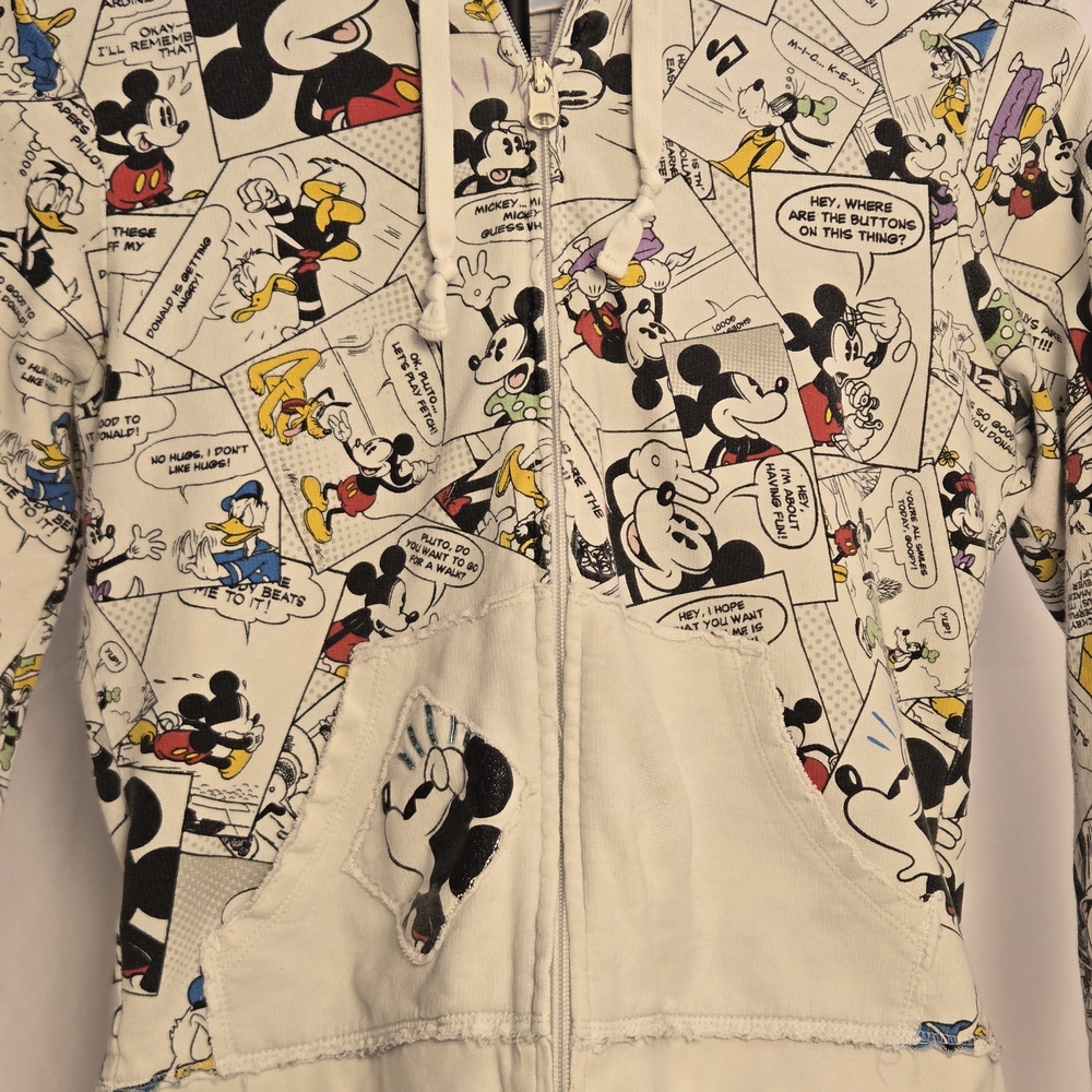 Disney Sweater Womens XS White Comic Print Mickey Mouse Characters Rare‎ - Picture 2 of 16